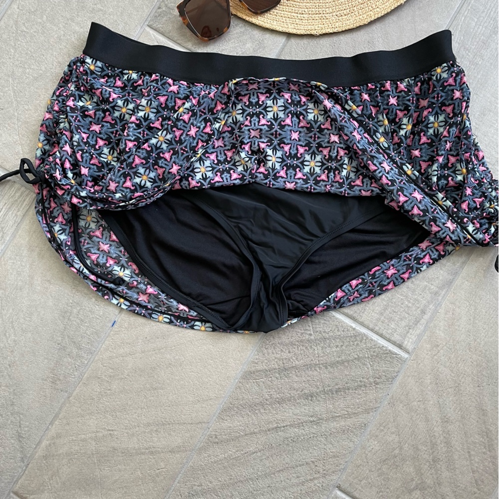 Cacique Swim Skirt Swim Suit Bottom Size 28 - Picture 2 of 7